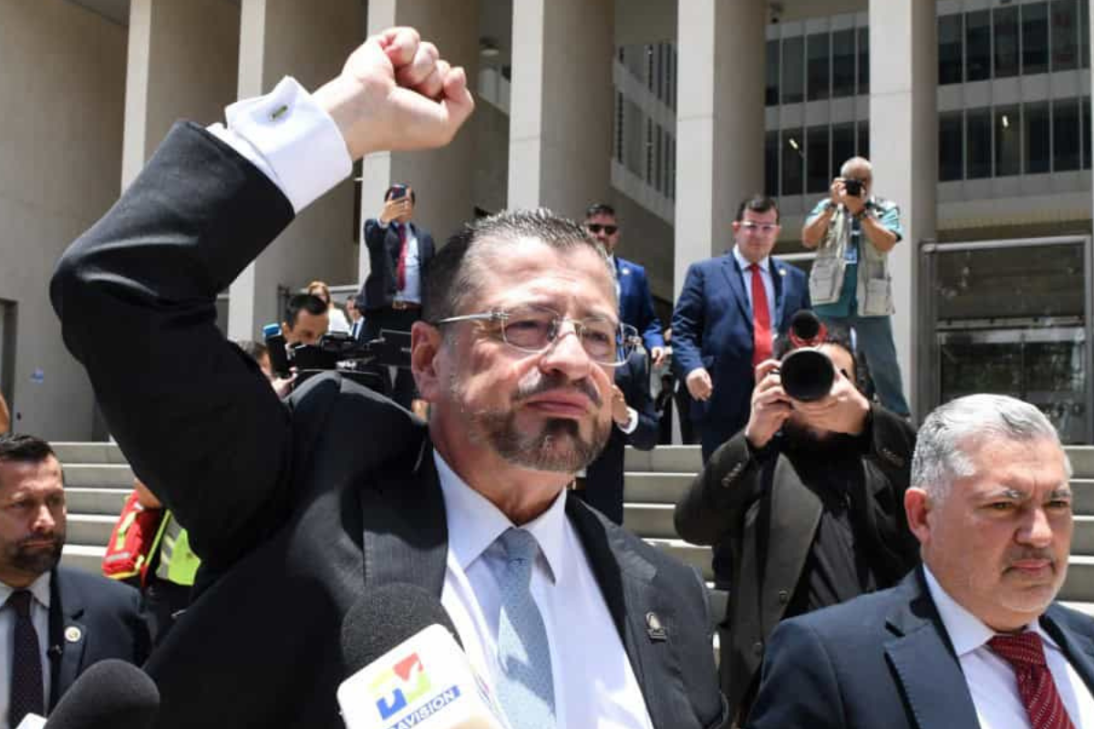 Costa Rica President Survives Vote on Stripping Immunity