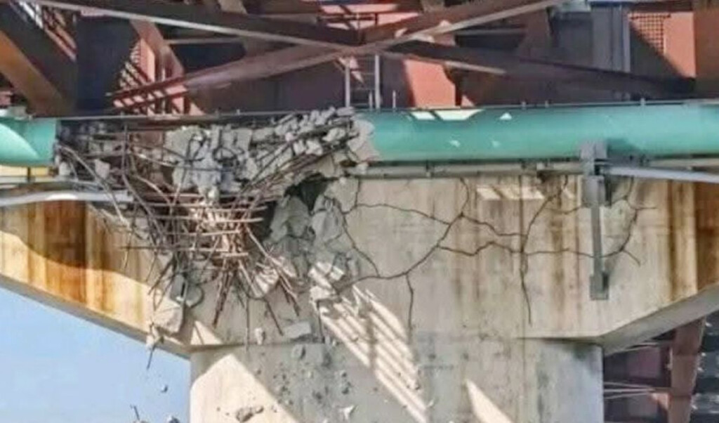 crack on jamuna railway bridgewhat actually happened Crack on Jamuna Railway Bridge—What Actually Happened?