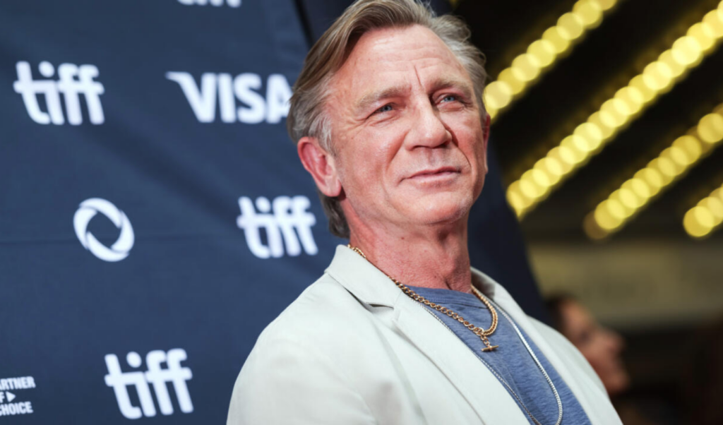 craigs detective returns as new knives out premieres at toronto festival Craig’s Detective Returns as New Knives Out Premieres at Toronto Festival