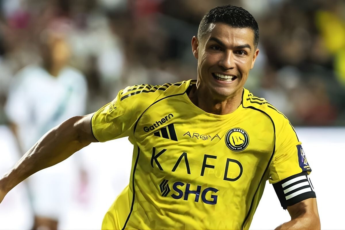 Cristiano Ronaldo Shows No Signs of Slowing, Scores 500 Goals Beyond Thirty