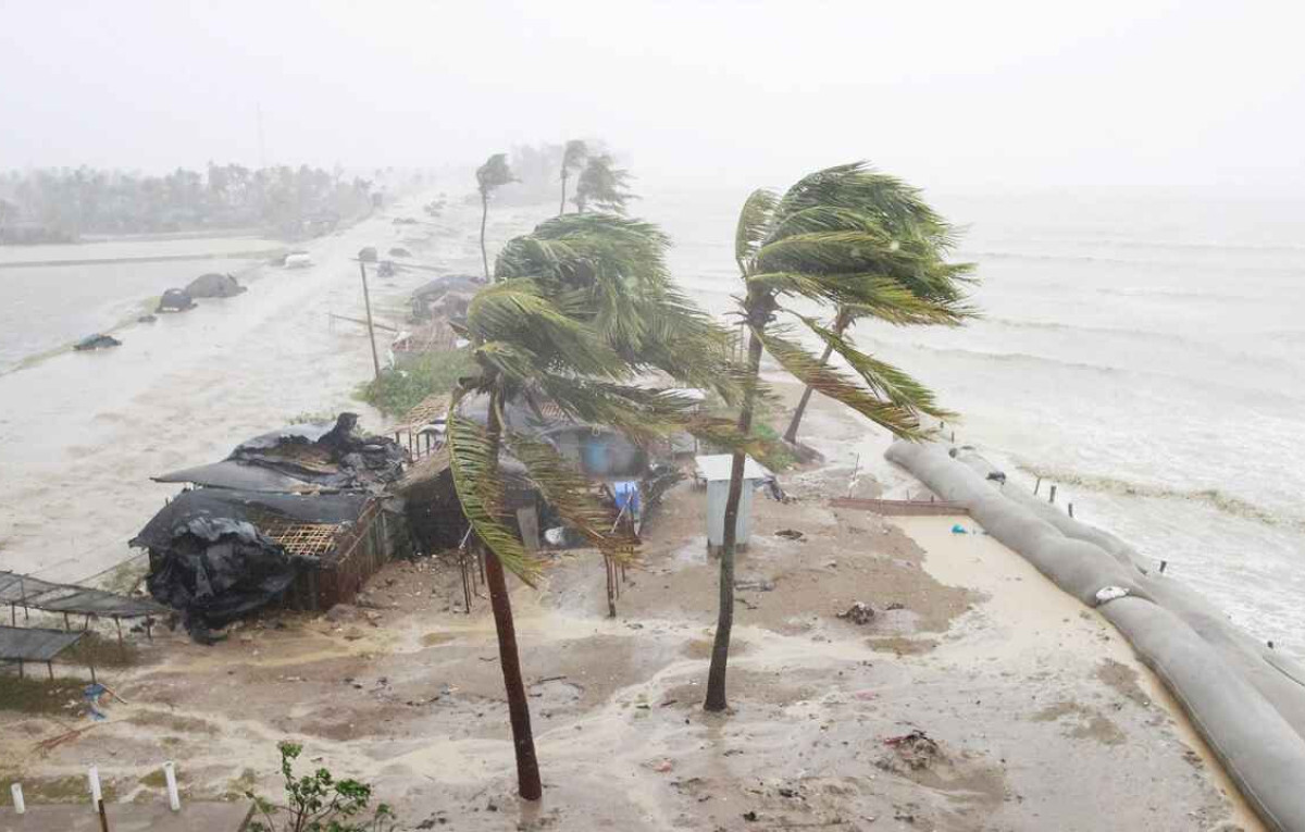 Cyclone Alert in the Bay of Bengal