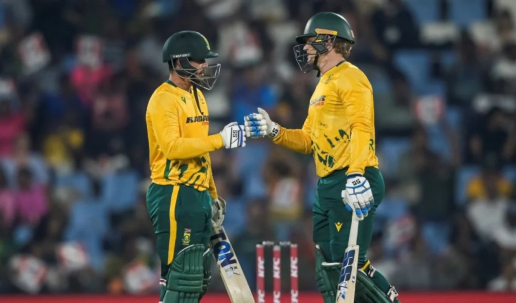 de kock powers south africa to century win De Kock Powers South Africa to Century Win