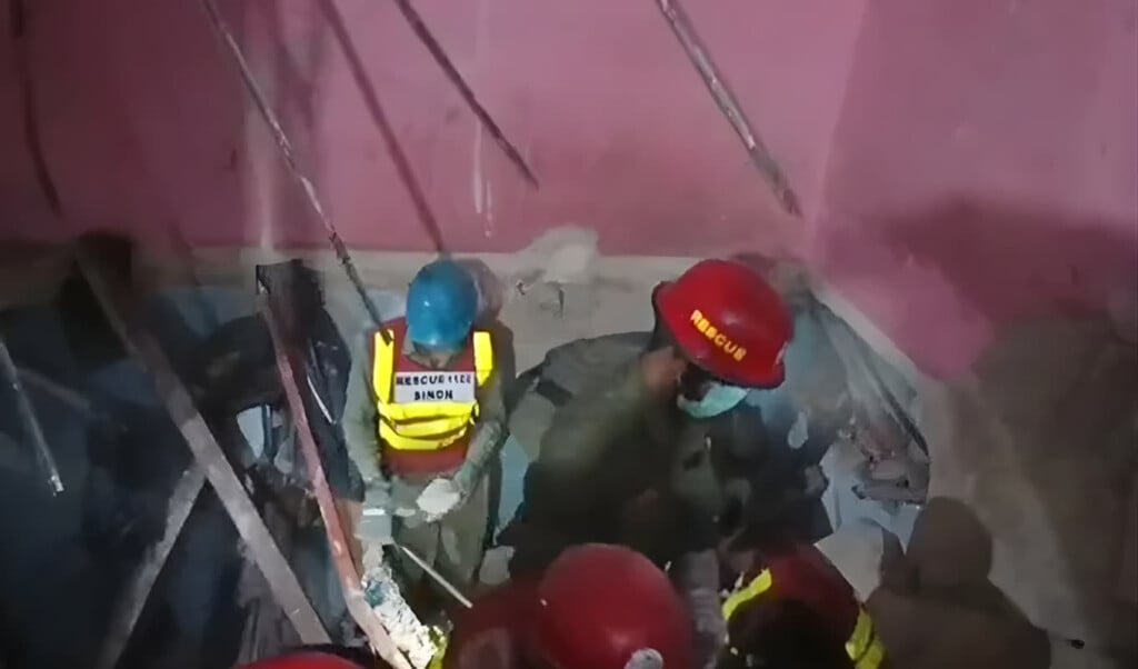 deadly gas explosion collapses karachi building Deadly Gas Explosion Collapses Karachi Building