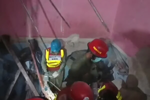 Deadly Gas Explosion Collapses Karachi Building