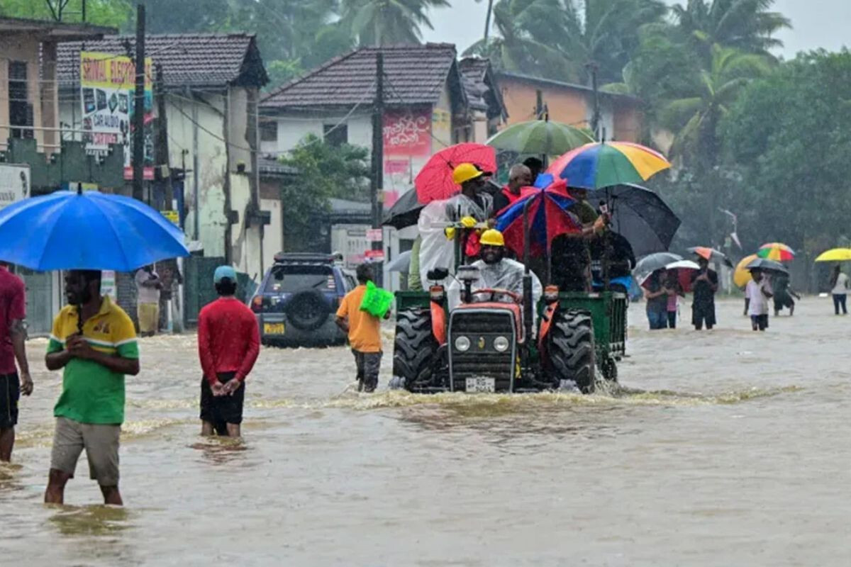 Deaths from floods and landslides in Indonesia exceed 200