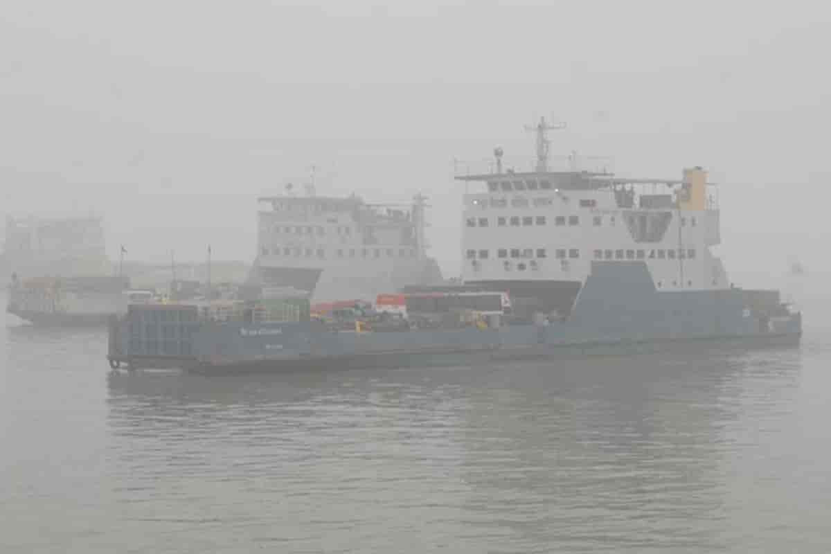 Dense Fog Halts Ferry Services on Key Routes