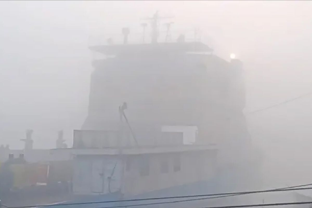 Dense Fog Halts Paturia–Daulatdia Ferries