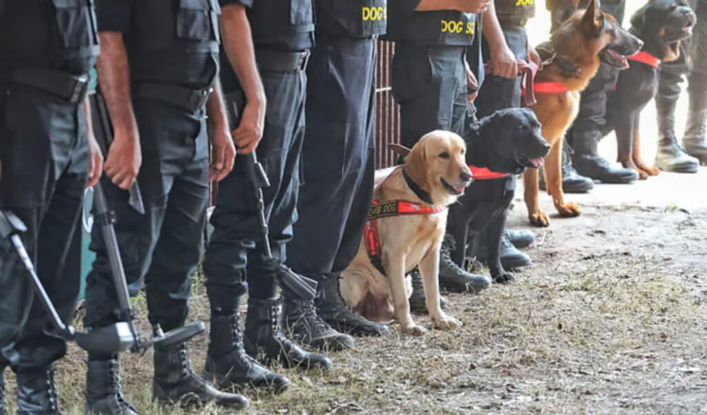 dhaka secures city with 16000 police rab personnel Dhaka Secures City with 16,000 Police, RAB Personnel
