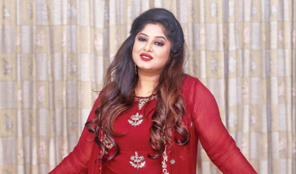 dhallywoods beloved star celebrates birthday away from home Dhallywood’s Beloved Star Celebrates Birthday Away from Home