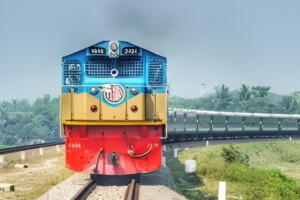 Direct Trains Blocked by Two-Kilometre Rail Gap