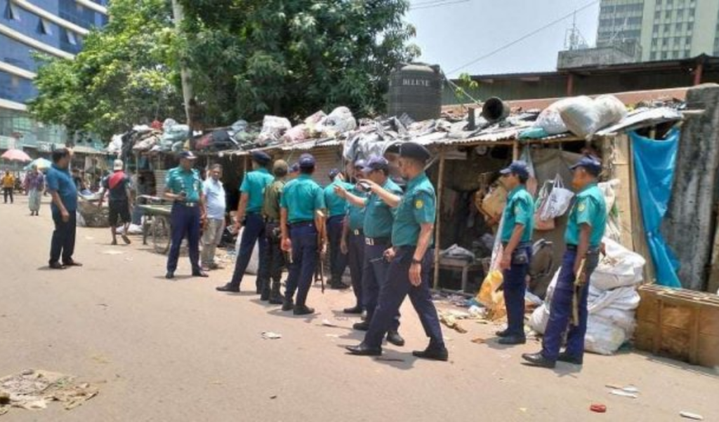dmp issues ultimatum to clear illegal street encroachments DMP Issues Ultimatum to Clear Illegal Street Encroachments