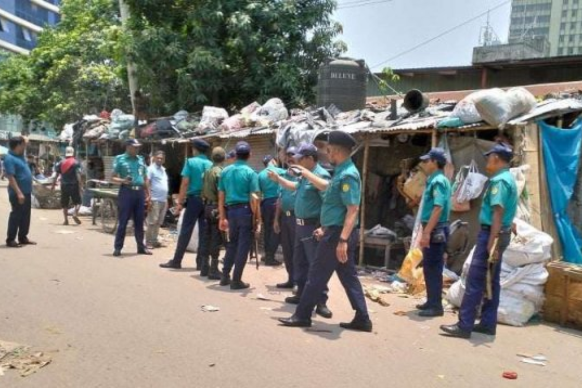 DMP Issues Ultimatum to Clear Illegal Street Encroachments