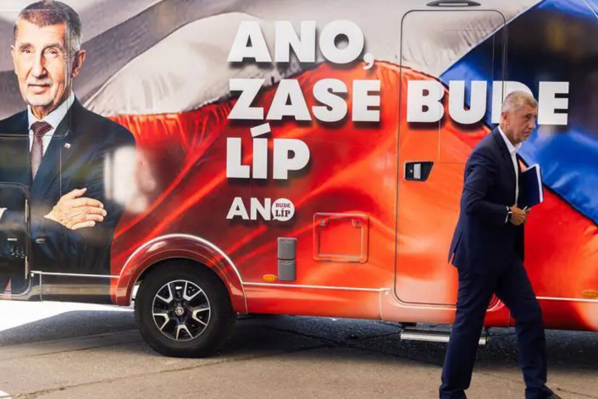 Dogged Billionaire Ex-Premier Eyes Return in Czech Vote