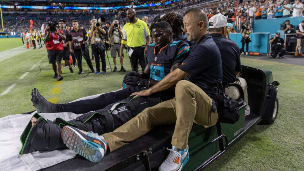 Dolphins Star Tyreek Hill Suffers Severe Knee Injury in Jets Match 3 dolphins star tyreek hill suffers severe knee injury in jets match Dolphins Star Tyreek Hill Suffers Severe Knee Injury in Jets Match