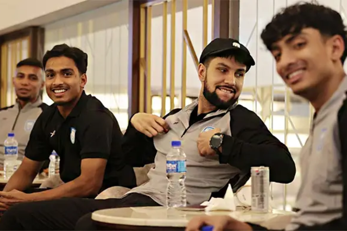 Eid Travel Keeps Footballers on the Move