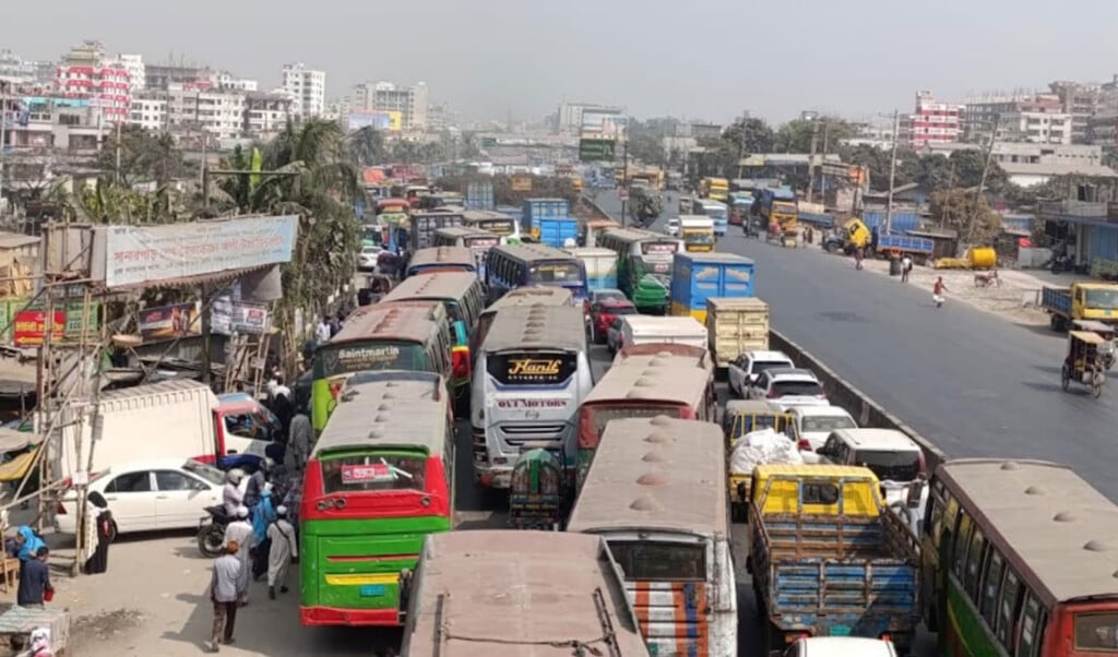 eight hour gridlock cripples three major highways Eight-Hour Gridlock Cripples Three Major Highways
