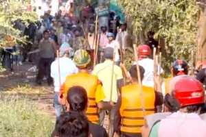 Elderly Man Killed, 30 Injured in Clash Between Two Groups in Brahmanbaria