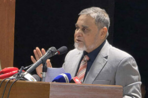 Election Officials Swear in, Taking Oath Before Allah