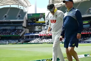 England’s Hopes Dim as Lyon Leaves the Field