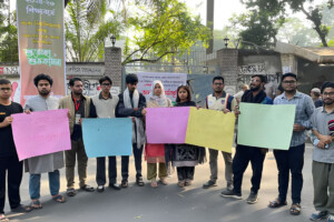 “Enough Is Enough!” DU Erupts as Students Demand End to ‘Privilege Quota’