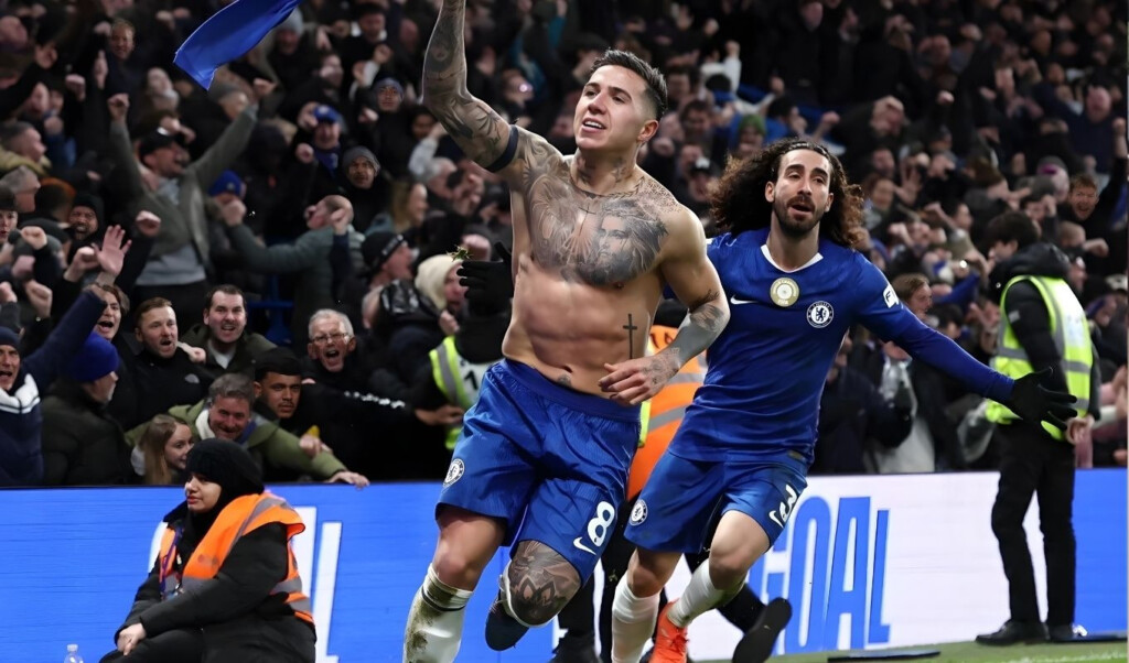Even from behind, Chelsea clinched victory in the final moments. 3 even from behind chelsea clinched victory in the final moments Even from behind, Chelsea clinched victory in the final moments.