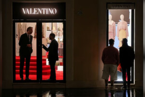Farewell to a Legend: Fashion Designer Valentino Dies
