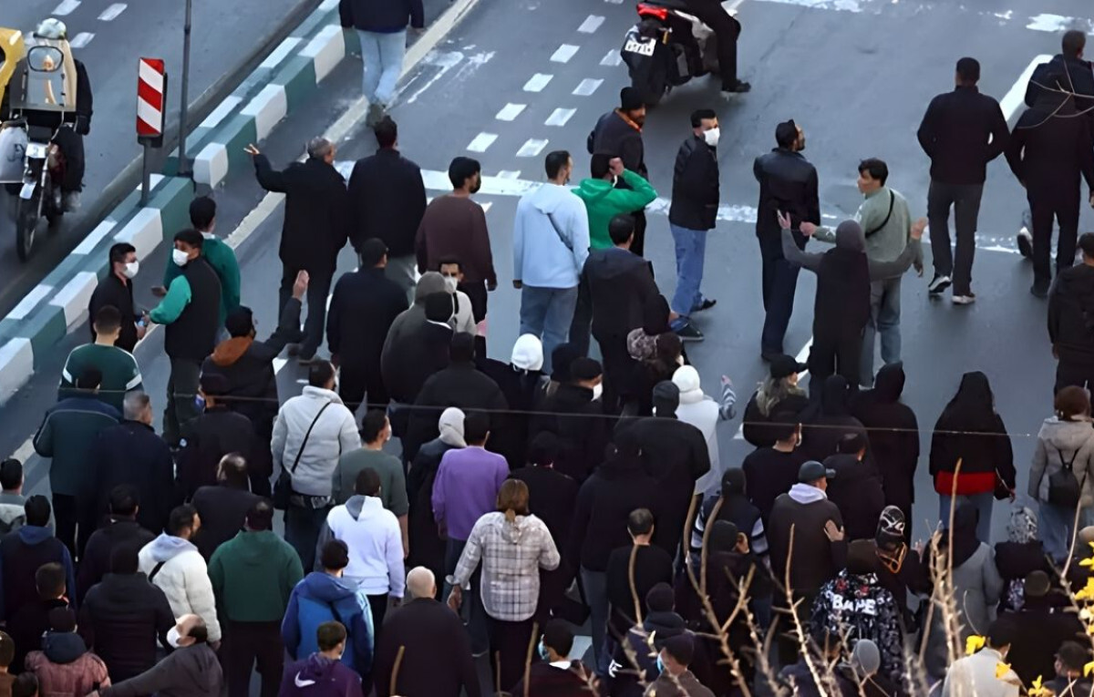 Fatal Unrest Grips Iran as Economic Protests Escalate