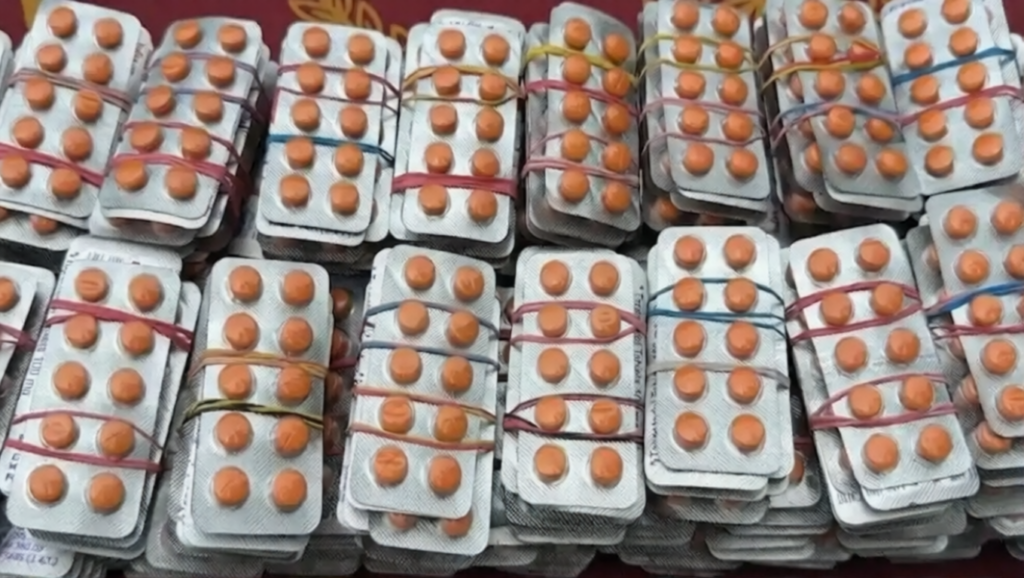 female drug dealer apprehended in dinajpur Female Drug Dealer Apprehended in Dinajpur