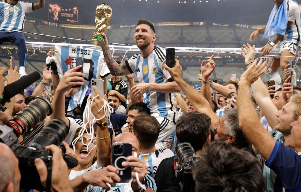 FIFA 2026: Turbulence and Tycoons Six Months from Kick-Off