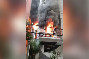 Fire Breaks Out in Dhaka’s Uttara Home, Six Dead