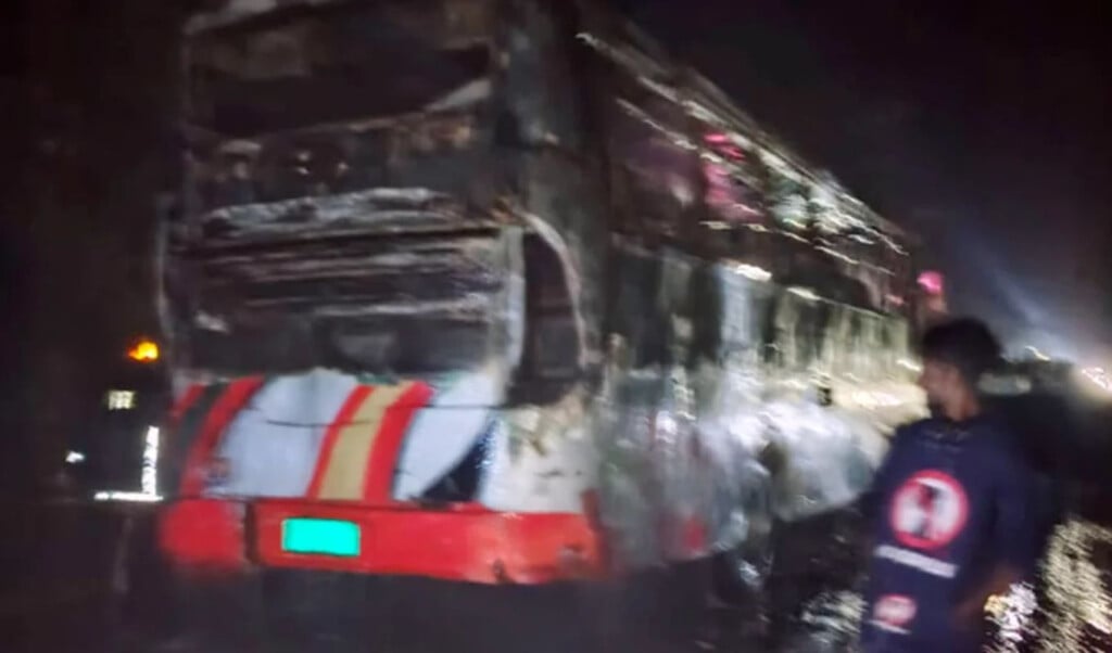 fire breaks out in passenger bus in lakshmipur Fire Breaks Out in Passenger Bus in Lakshmipur