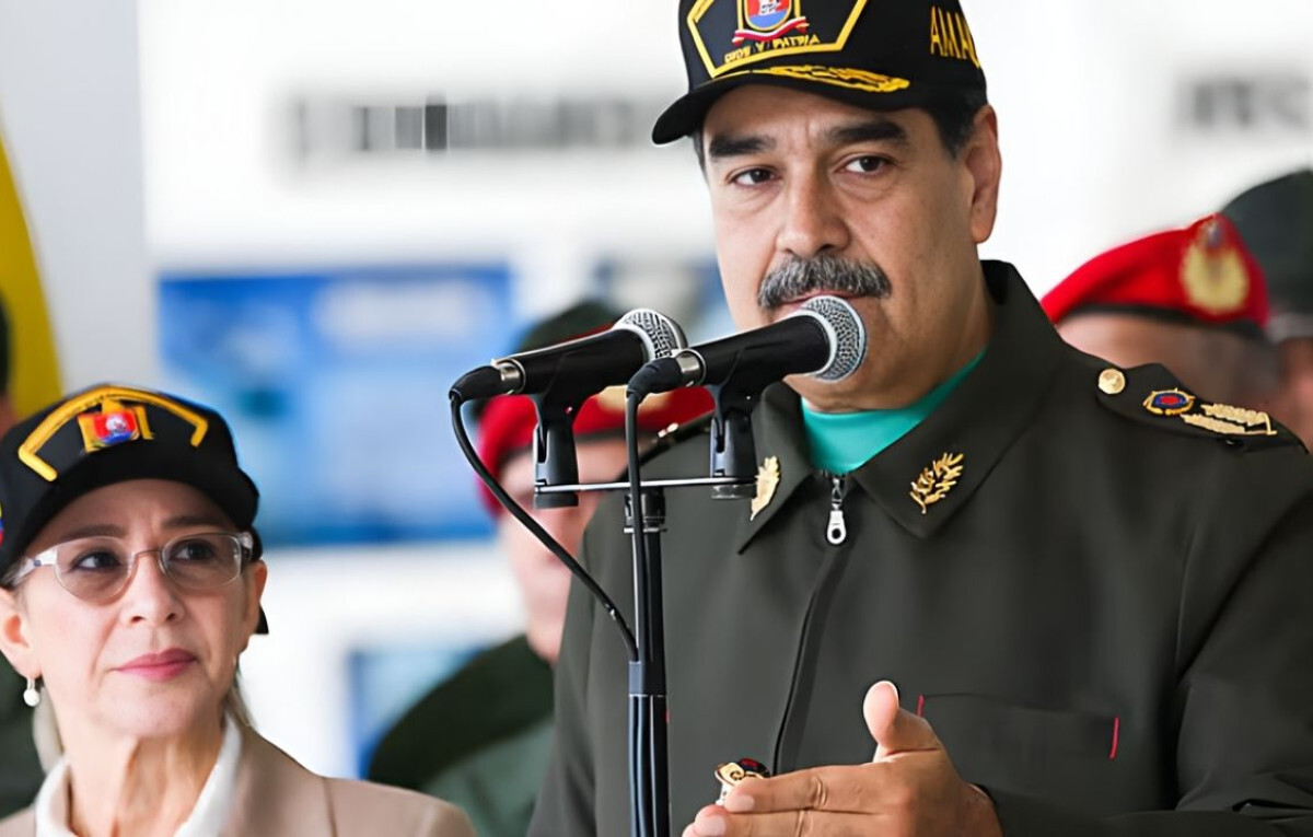 Five Americans Detained as US-Venezuela Tensions Escalate