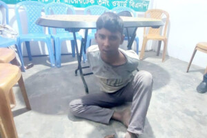 Five Injured in Mobile Theft Dispute