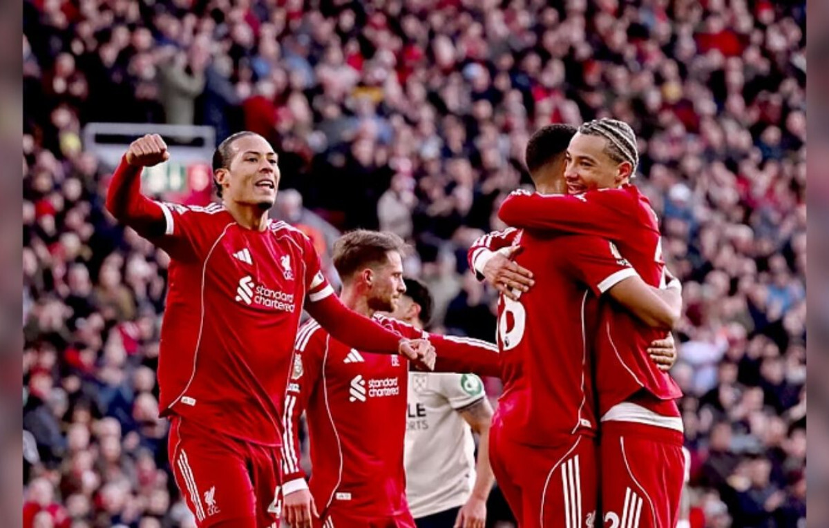 Five-Star Liverpool Sink West Ham to Secure Fifth