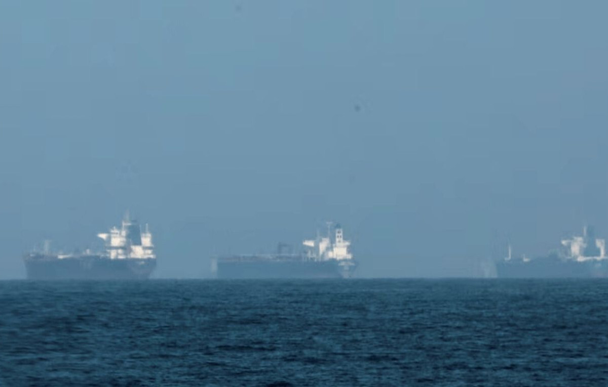 Five Vessels Attacked Amid Escalating Gulf Hostilities