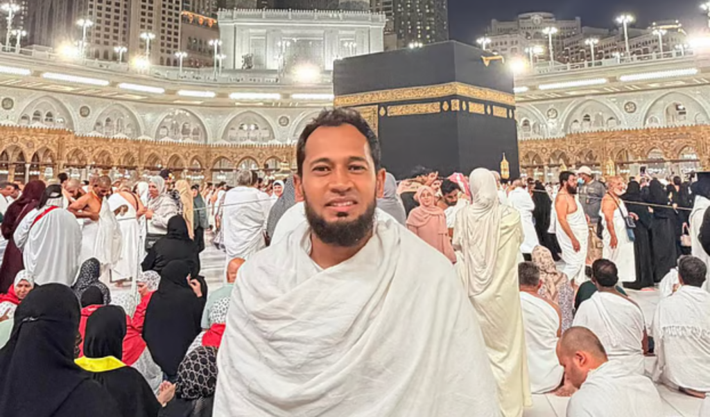 flights halted mushfiqur stranded in jeddah Flights Halted, Mushfiqur Stranded in Jeddah