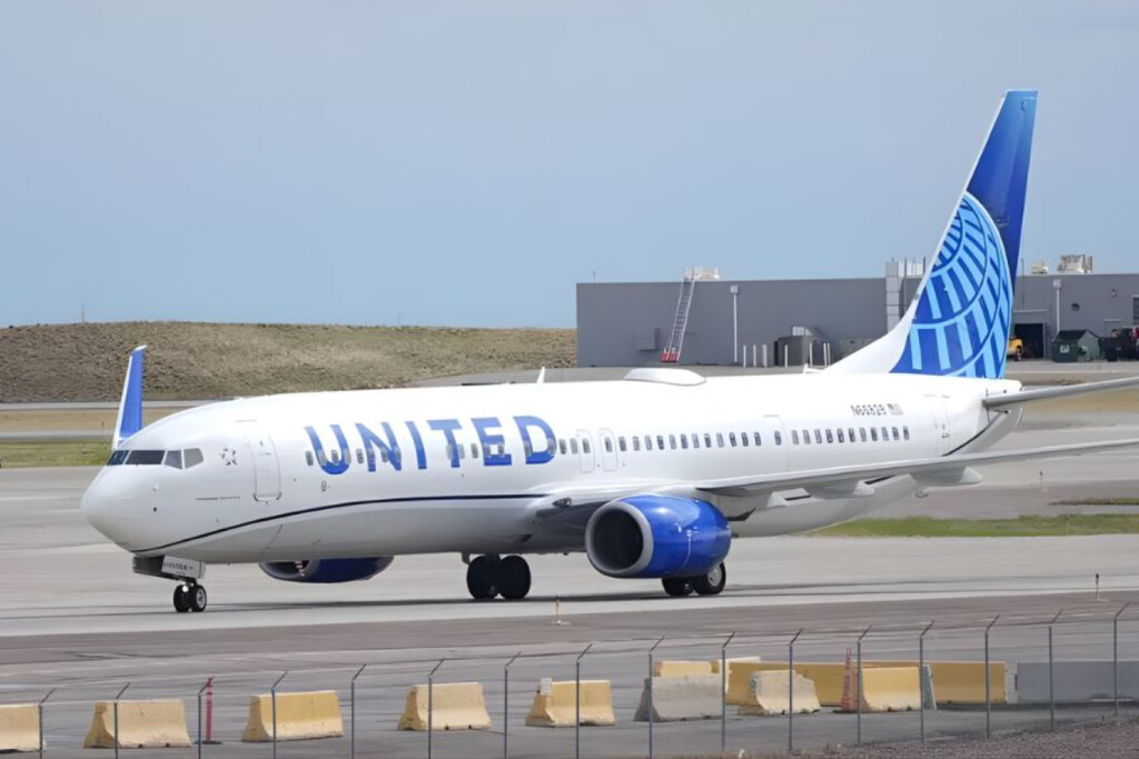 flights resume at us capital airport following security incident Flights Resume at US Capital Airport Following ‘Security’ Incident