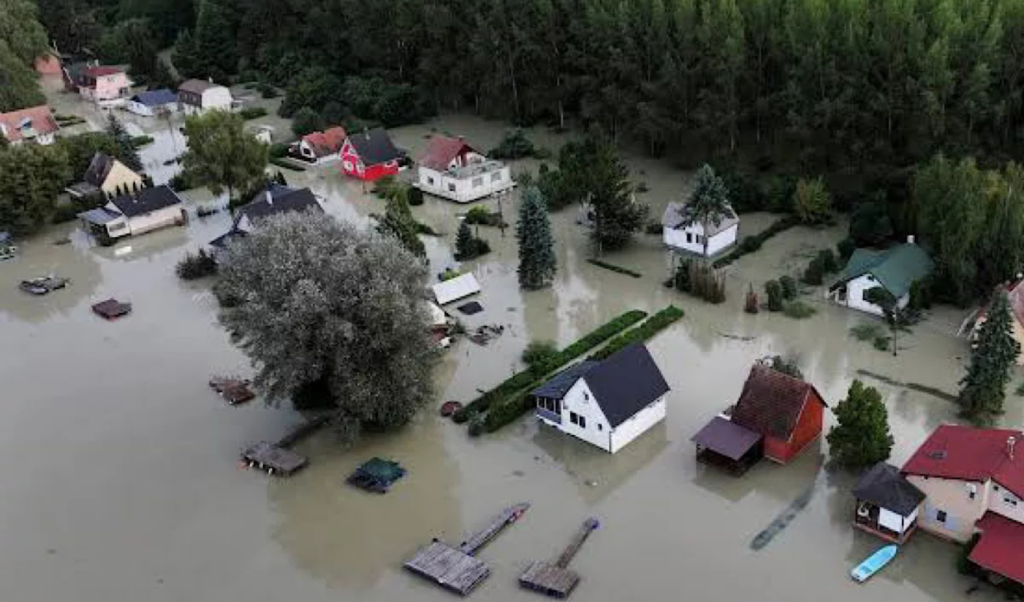 floods and landslides claim at least 30 lives in indias jammu region Floods and Landslides Claim at Least 30 Lives in India’s Jammu Region