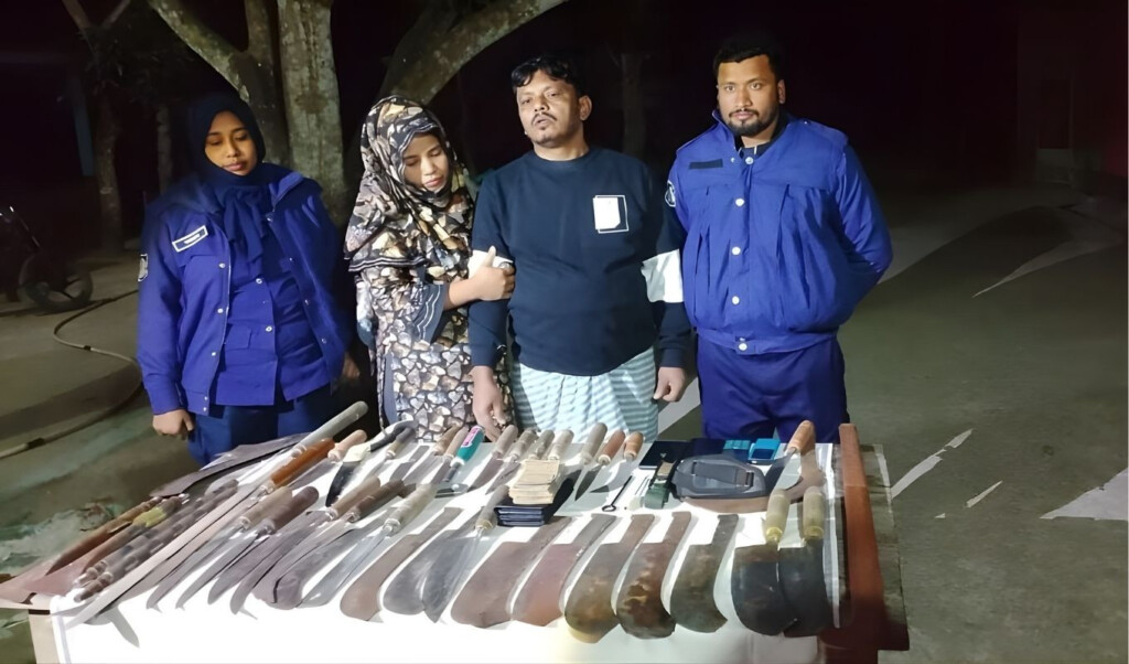 former up chairman arrested with weapons in shariatpur Former UP Chairman Arrested with Weapons in Shariatpur
