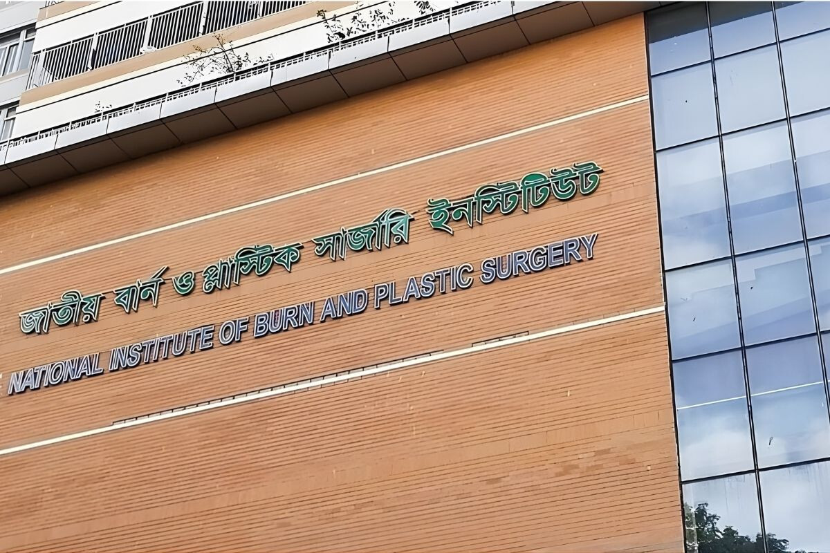 Four family members injured in gas cylinder explosion in Comilla