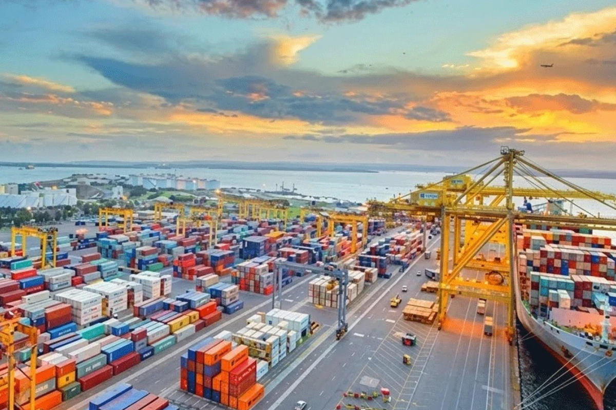 Four More Fuel Ships En Route Chittagong