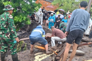 Fourteen killed in Indonesia’s devastating floods