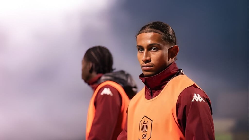 french footballer hospitalised following new years eve fire French Footballer Hospitalised Following New Year’s Eve Fire
