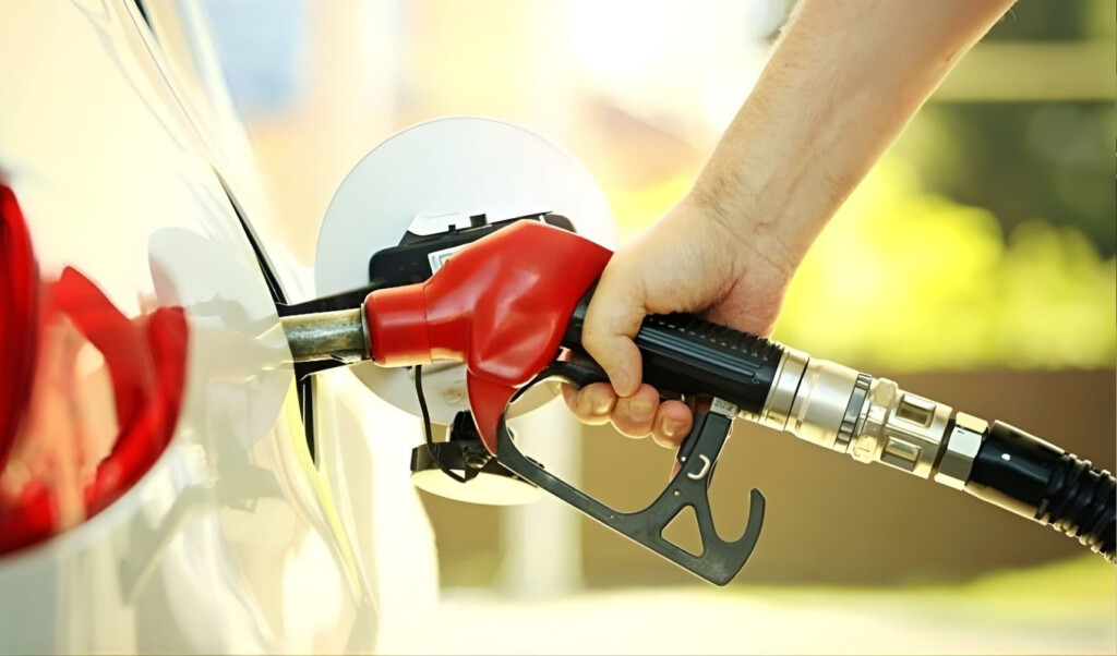 from today fuel oil will be available at lower prices From today, fuel oil will be available at lower prices.