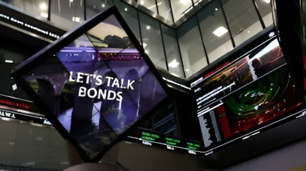 ftse 100 slips as banks and healthcare retreat FTSE 100 Slips as Banks and Healthcare Retreat