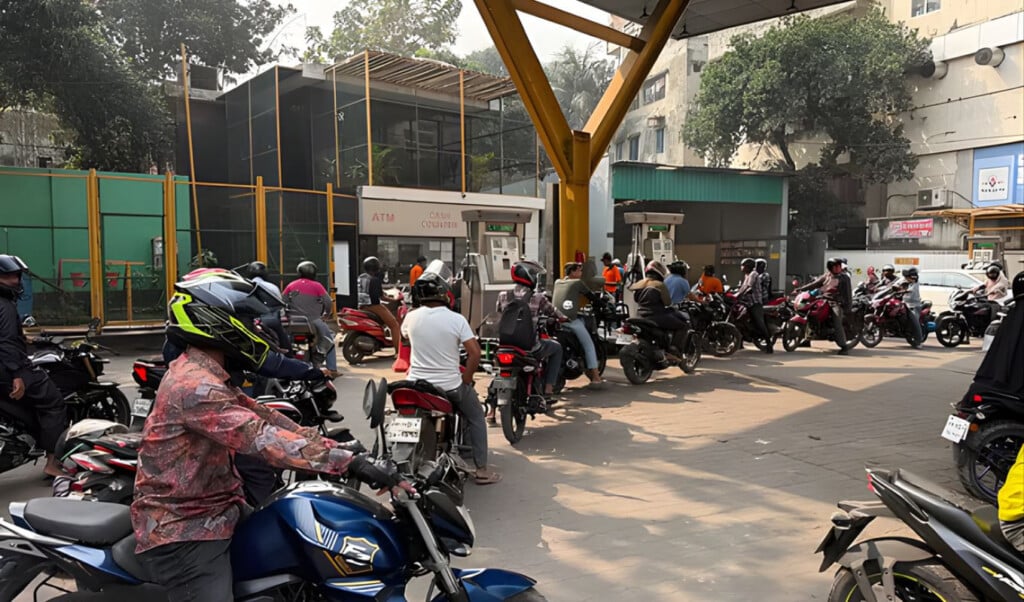 fuel shortage sparks long queues in dhaka Fuel Shortage Sparks Long Queues in Dhaka
