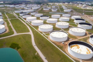 G7 Withholds Strategic Oil Reserves Despite Price Surge