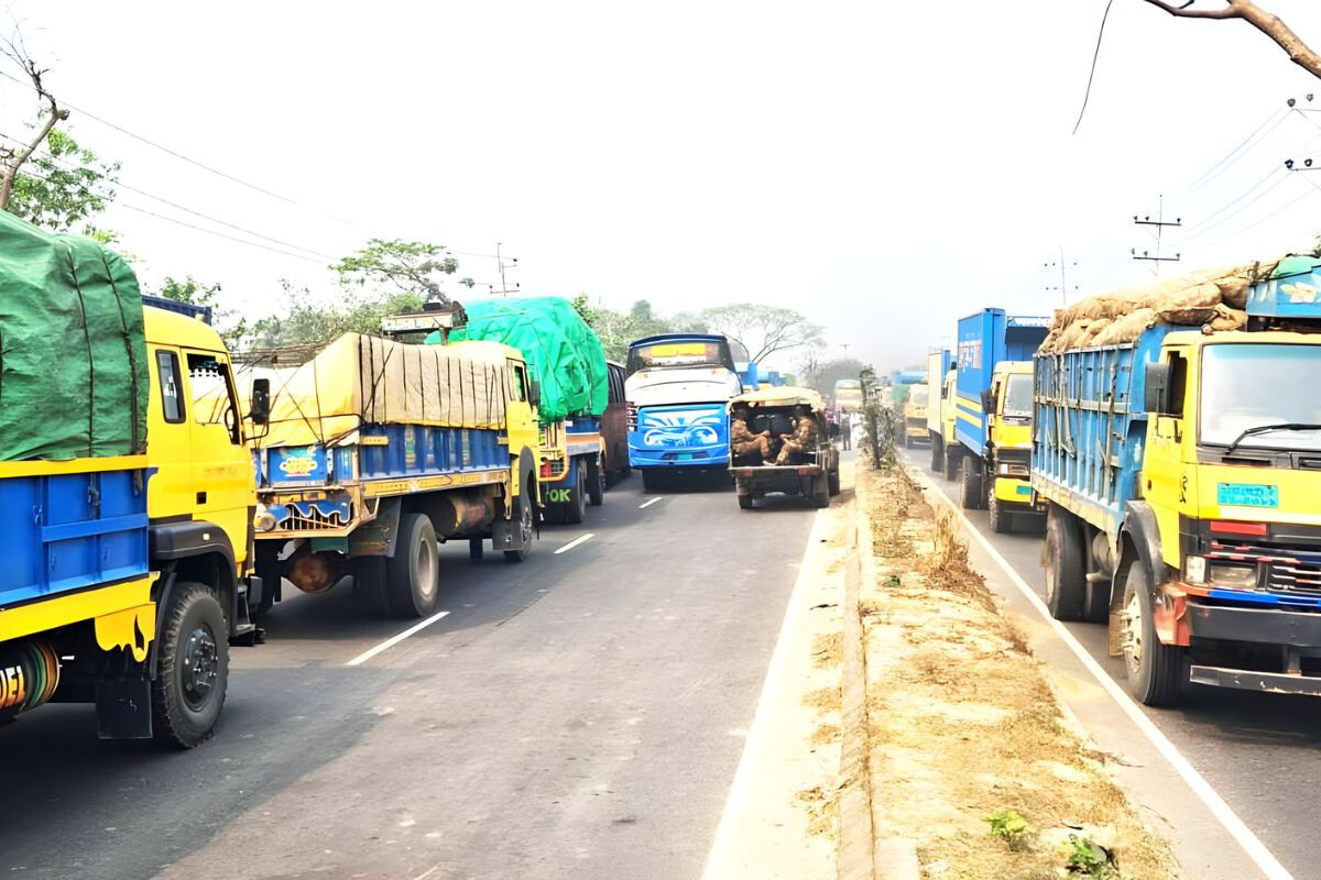 Garment Workers Block Comilla Highway Over Unpaid Wages