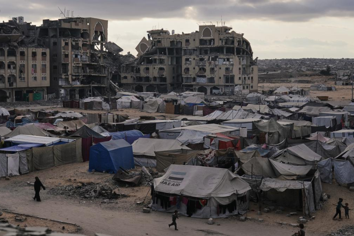 Gaza Civil Defence Reports Nine Killed as Israeli Forces Fire on Bus