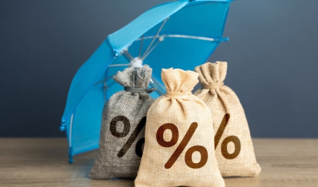 global reinsurance faces six year catastrophe review Global Reinsurance Faces Six-Year Catastrophe Review